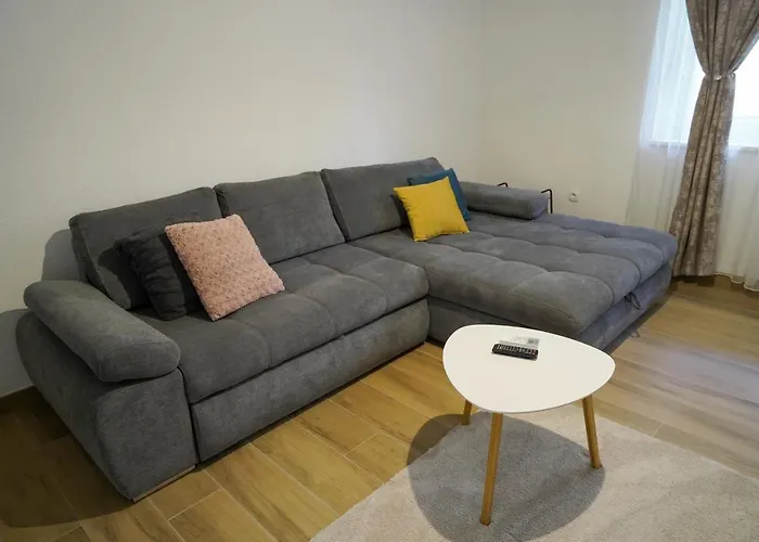 Ana Apartment *